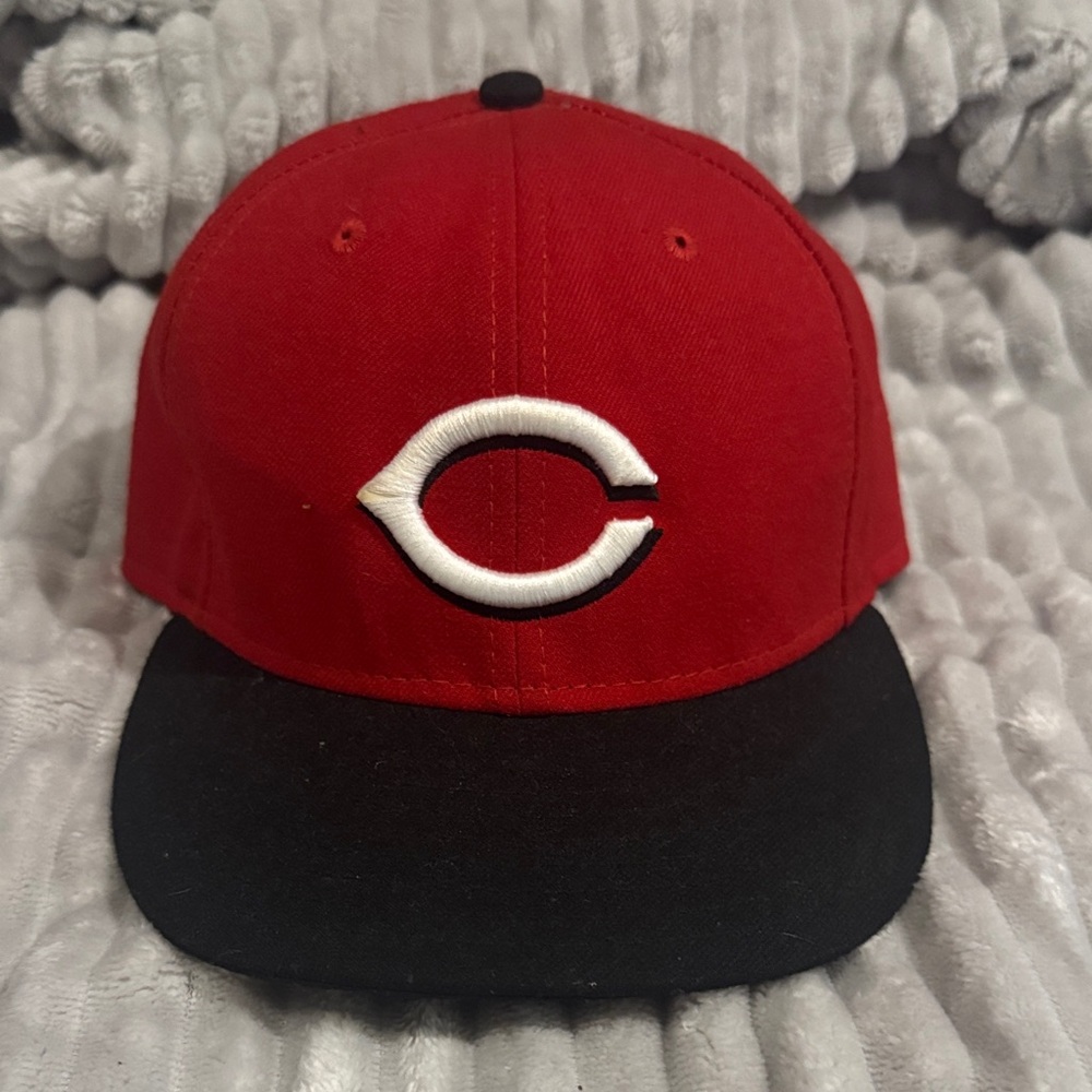 New Era Cincinnati Reds MLB Fitted Hat Size 7 3/8